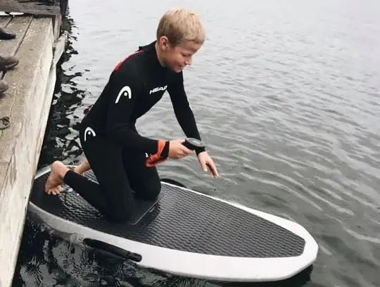 Electric-Hydrofoil-Gives-You-Free-Rein waydoous